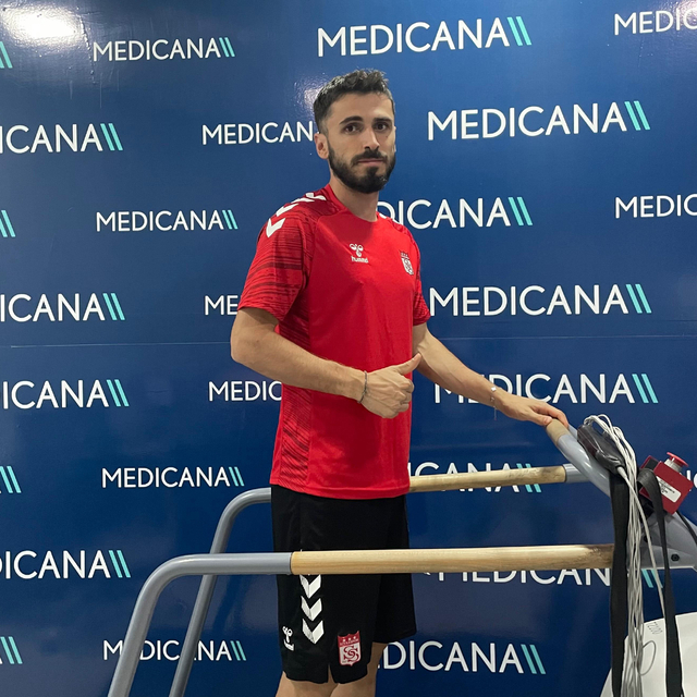 Sivasspor'un yeni transferi Valon Ethemi sağlık kontrolünden geçti