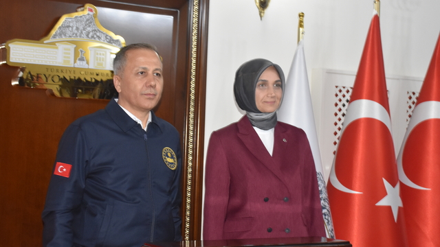 İçişleri Bakanı Ali Yerlikaya, Afyonkarahisar'da ziyaretlerde bulundu