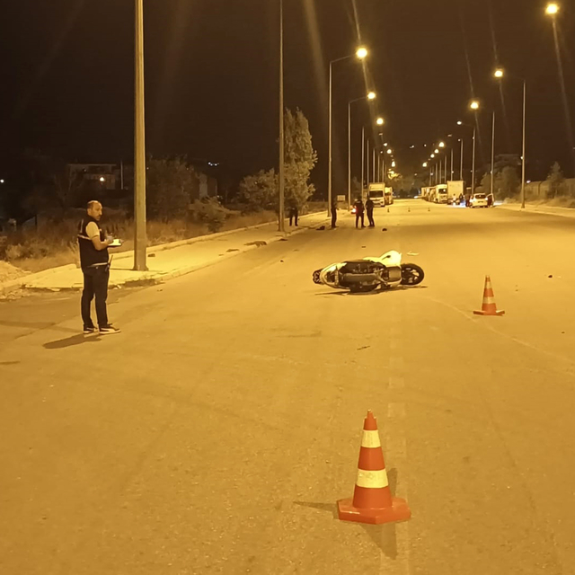 Isparta'da motosikletler çarpıştı; 2 ölü, 1 yaralı