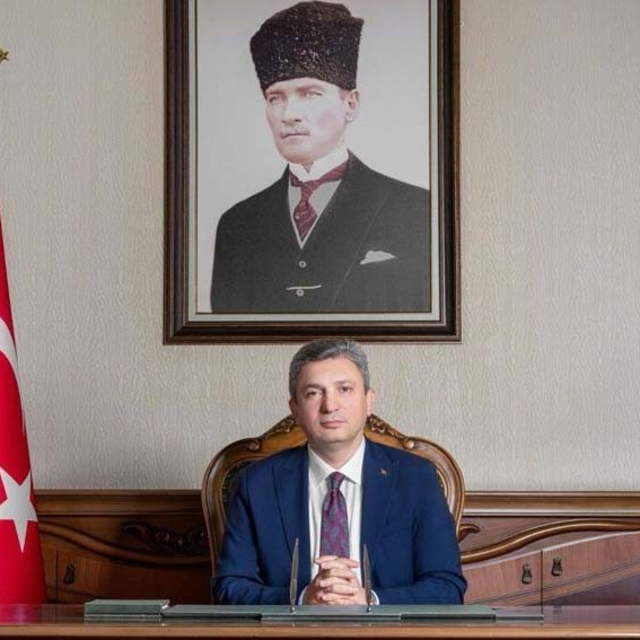 Antalya Valisi Hulusi Şahin'den 30 Ağustos Zafer Bayramı mesajı