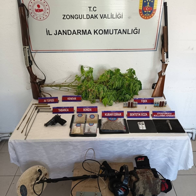 Zonguldak'ta uyuşturucu operasyonunda 2 kişi tutuklandı