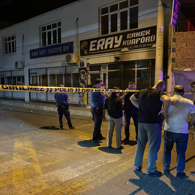 İki kuzenin berber dükkanları birer gün arayla kundaklandı