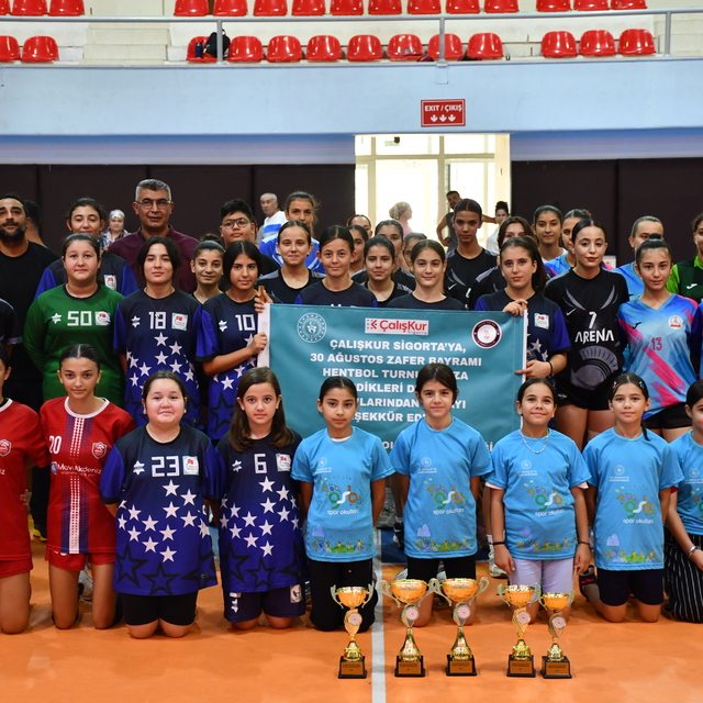 30 Ağustos Hentbol Zafer Kupası, Adana'da yapıldı