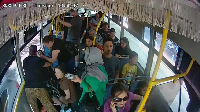 Otobüs şoförü, rahatsızlanan yolcuyu hastaneye yetiştirdi