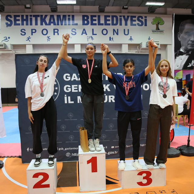 Gaziantep'te "İller Arası Ümitler Tekvando Şampiyonası" sona erdi