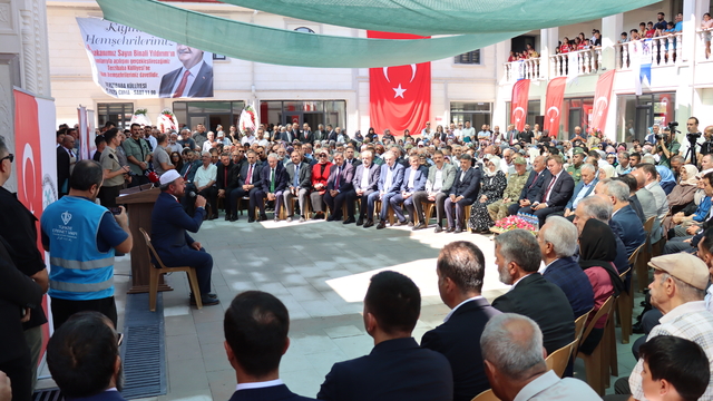 Erzincan'da hayırseverlerin desteğiyle inşa edilen "Terzibaba Külliyesi" hizmete açıldı