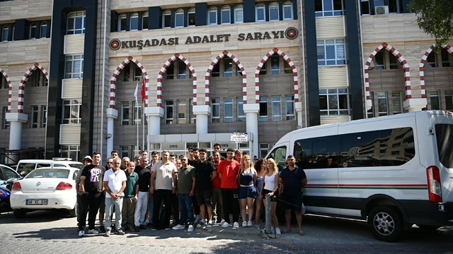 Kuşadası'nda, turistik tesiste maaşlarını alamayan çalışanlardan otel sahipleri hakkında suç duyurusu