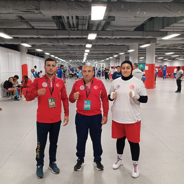 Vanlı milli boksörler dünya şampiyonluğu peşinde