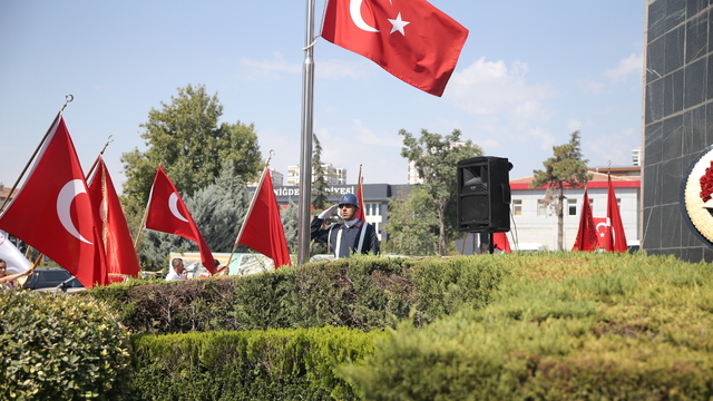Büyük Zafer'in 103. yılı İç Anadolu'da 7 ilde törenlerle kutlandı