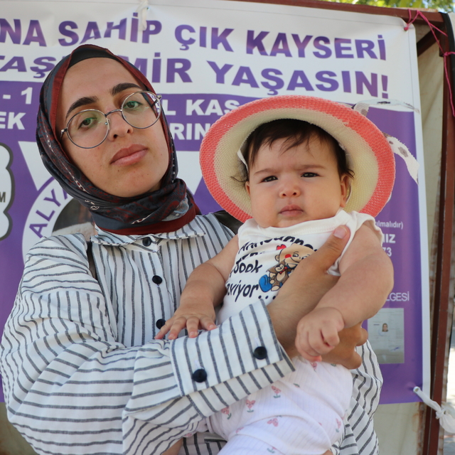SMA'lı Alya'nın annesi: Bebeğimi yaşatmak istiyorum