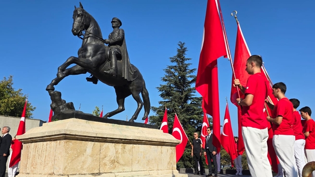 Sakarya ve çevre illerde 30 Ağustos Zafer Bayramı kutlandı