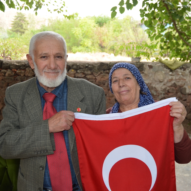 Atatürk'e benzeyen sesi ile tanınan emekli postacı, Onuncu Yıl Nutku'nu oku...
