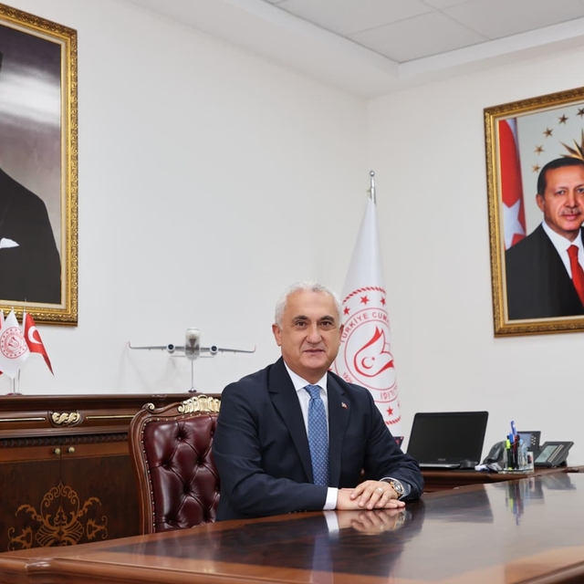 Muş Valisi Çakır'dan 30 Ağustos Zafer Bayramı mesajı