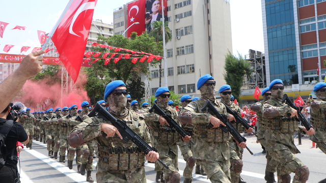 Adana'da 30 Ağustos Zafer Bayramı, törenlerle kutlandı
