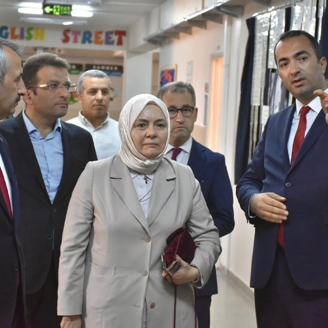 Milli Eğitim Bakan Yardımcısı Celile Eren Ökten Edirne'de ziyaretlerde bulu...