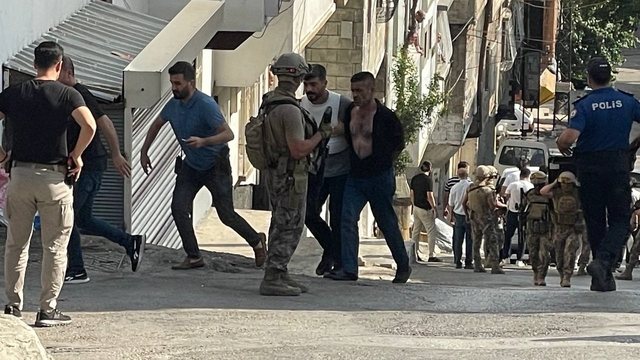 Firari hükümlü, darbettiği eşinin ihbarı sonrası yakalandı