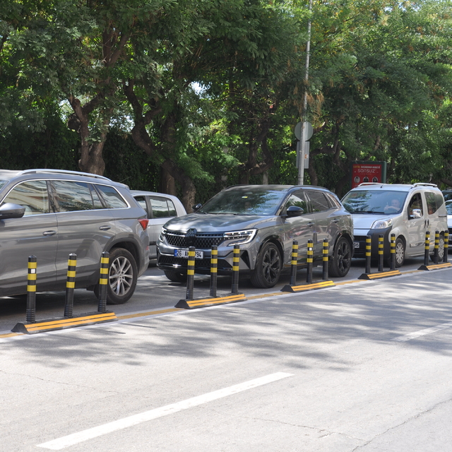 AK Parti Eskişehir İl Başkanı Albayrak'tan Büyükşehir Belediyesine trafik e...