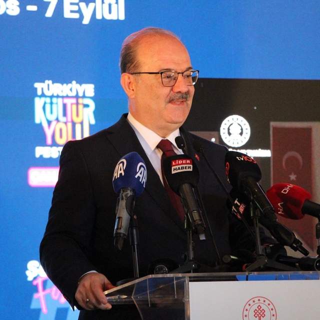 'Gönül coğrafyamızın ortak paydası olan bir festival haftası olarak görmek...