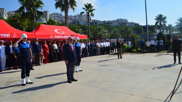Darıca, Gölcük ve Karamürsel'de 30 Ağustos Zafer Bayramı kutlandı