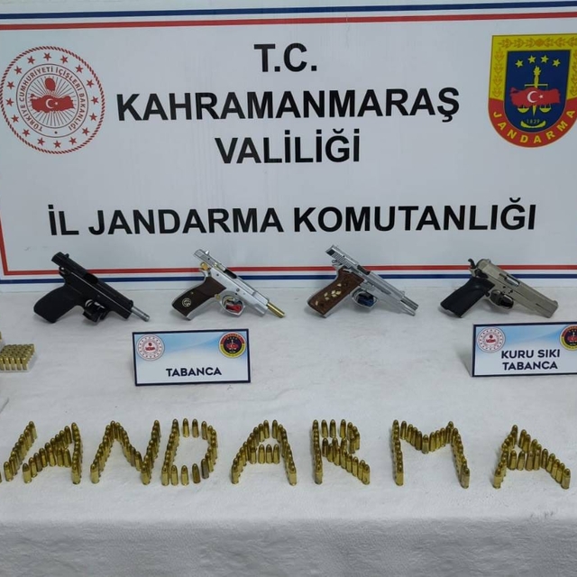 Kahramanmaraş'ta düğünde silahla havaya ateş açan 3 şüpheli yakalandı