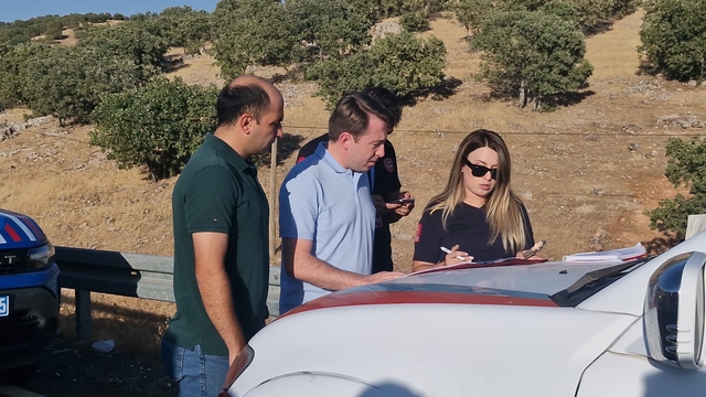 Diyarbakır'da minibüs devrildi: 1 ölü, 16 yaralı (2)