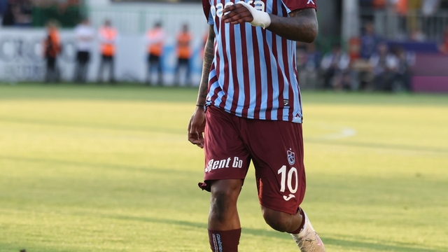 Trabzonspor'da Muhammed Cham, Slavia Prag'a kiralandı