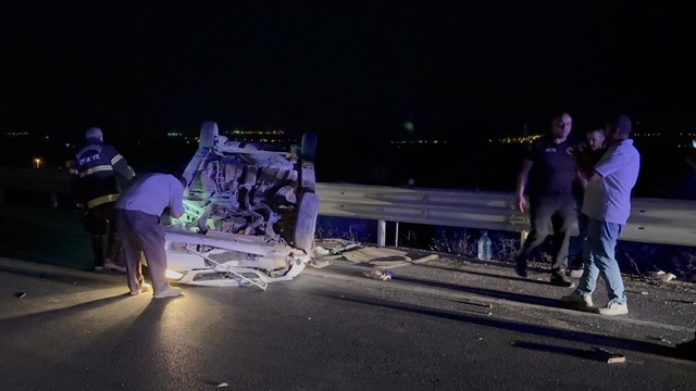 Kahramanmaraş'ta iki otomobilin çarpıştığı kazada 10 kişi yaralandı