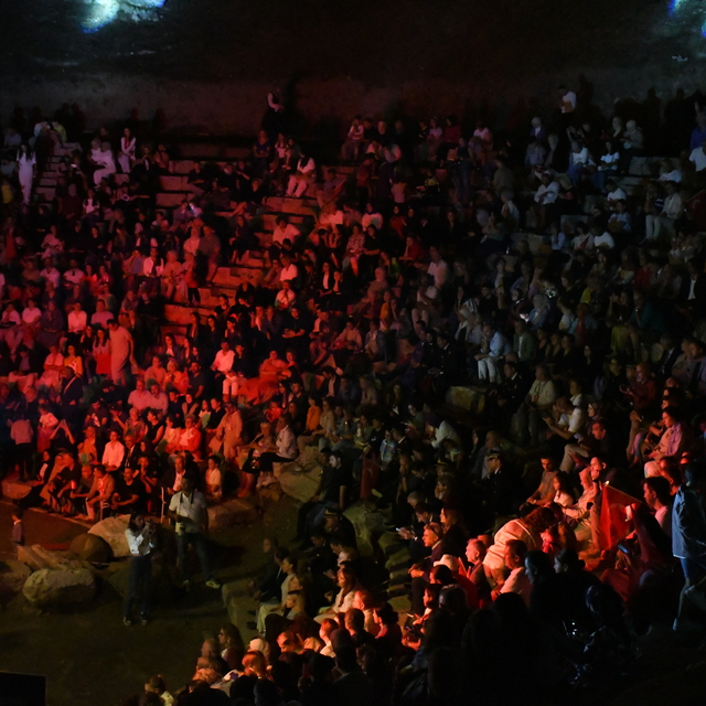 Düzce'deki antik tiyatroda "Ezgilerden Bir Mozaik, Ceneviz İzlerinde Zafer...