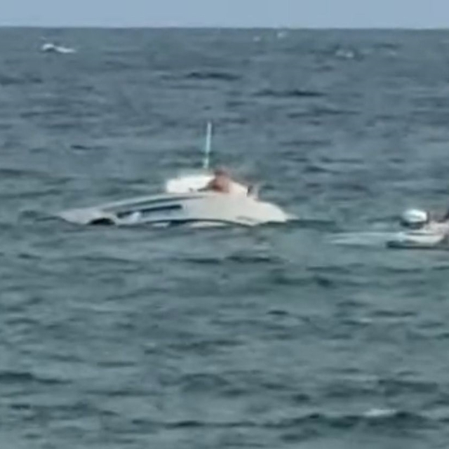 Tekneleri alabora olan 6 kişi kurtarıldı