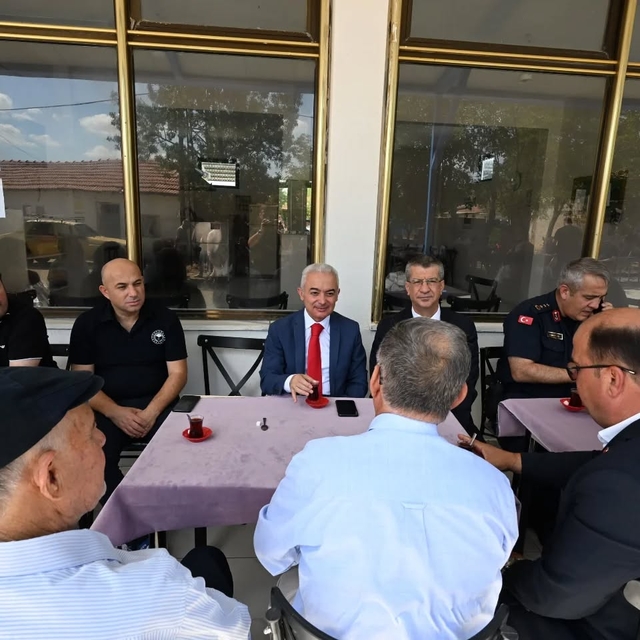 Kırklareli Valisi Turan, Erikleryurdu köyünde vatandaşlarla buluştu