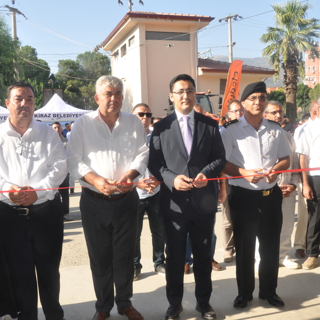 Kiraz'da 4. Tarım ve Sanayi Fuarı açıldı