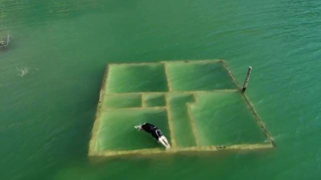 Baraj sularına gömülen anılarına duygusal dalış