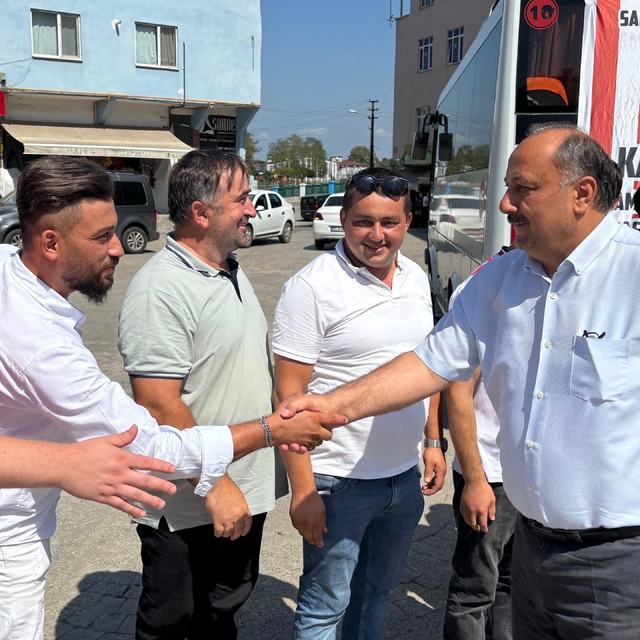 Salıpazarı Belediye Başkanı Karaca, Samsunspor taraftar grubunu Trabzon'a y...