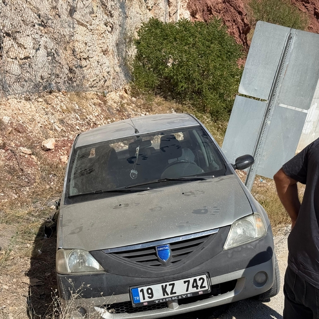 Çorum'da devrilen otomobildeki 4 kişi yaralandı