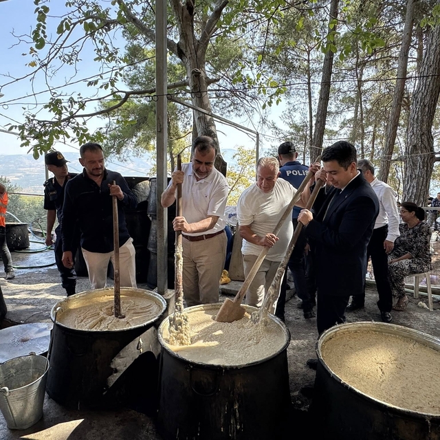 Karacasu'da "Dedebağ Keşkek Hayrı" gerçekleştirildi
