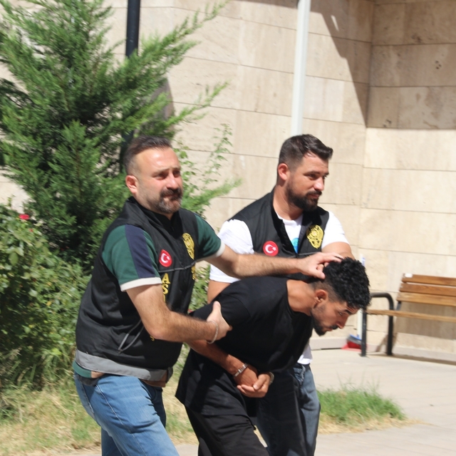 Mali müşavirin cinayet şüphelisi, azmettirici ile 500 bin liraya anlaşmış (...