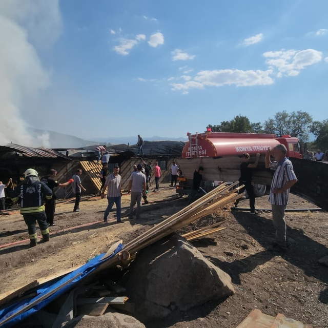 Konya'da ahırda çıkan yangında 6 büyükbaş hayvan telef oldu