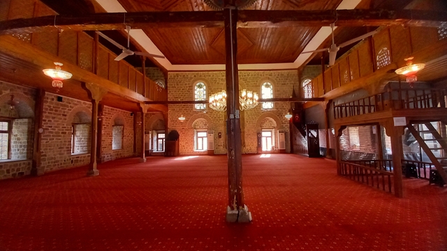 Beypazarı'nda Sultan Alaeddin Camii ilgi görüyor