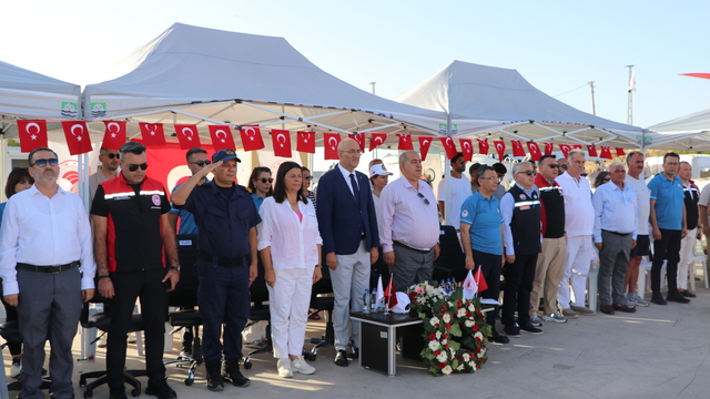 İzmirli balıkçılar gece yarısı "vira bismillah" diyecek