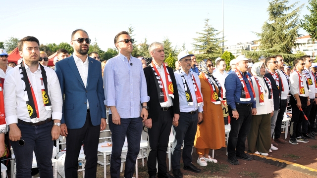 AK Parti Genel Başkan Yardımcısı Yalçın, Eskişehir'de konuştu: