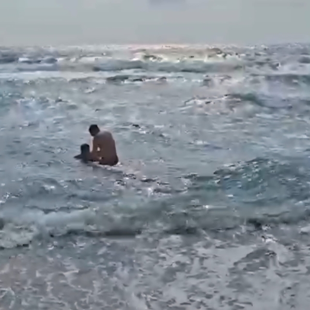 Denizde açığa sürüklenen 2 kuzenden 1'i öldü