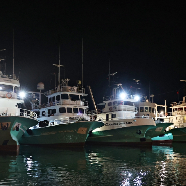 Samsunlu balıkçılar "vira bismillah" diyerek denize açıldı