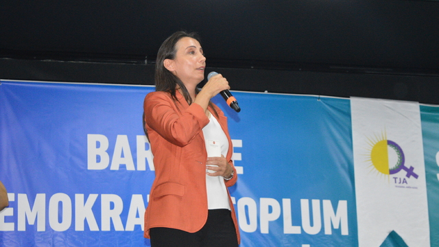 Hatimoğulları: Öcalan ile acil görüşülmeli