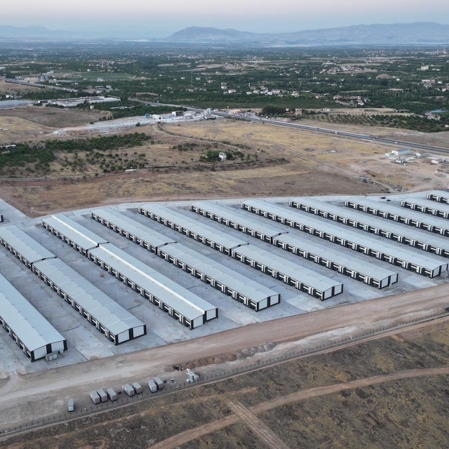 Malatya'da depremzede sanayi esnafı için yapılan 714 dükkanın inşaatı tamam...
