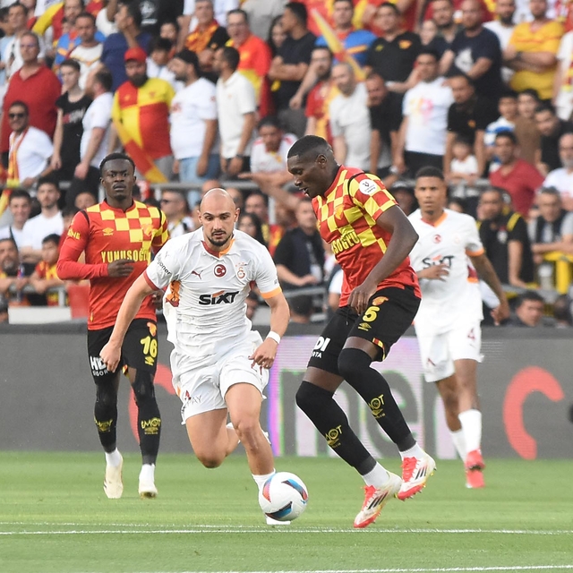 Göztepe'den çifte hamle