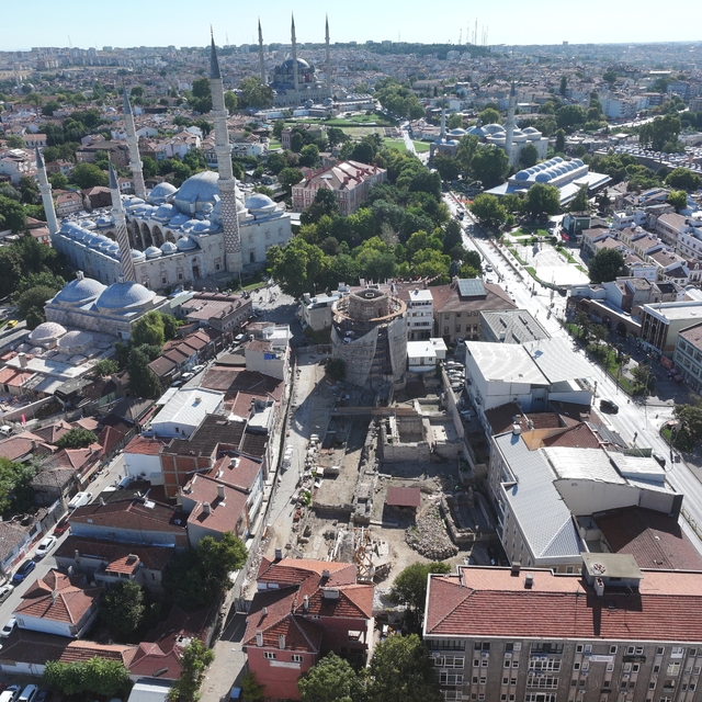 Edirne'de restorasyonu süren Makedon Kulesi "Galata Kulesi" konseptiyle ziy...