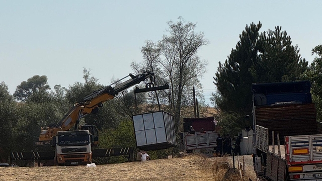 Sahibi askeri casusluktan tutuklanan fabrikadan kaçırılan malzemeler ele geçirildi
