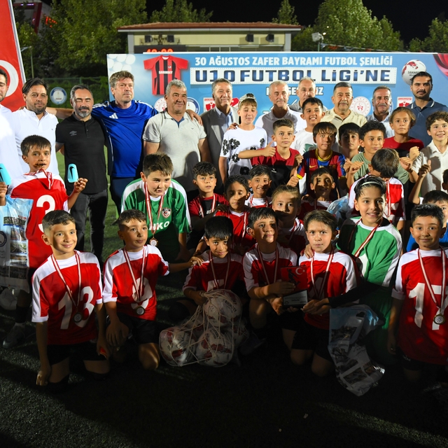 Gaziantep'te "30 Ağustos Zafer Bayramı Futbol Şenliği" tamamlandı