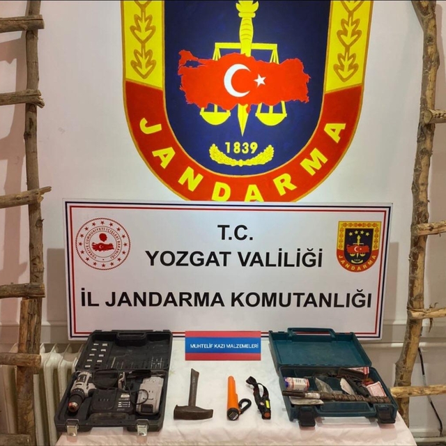 Yozgat'ta izinsiz kazı yapan 4 şüpheli suçüstü yakalandı