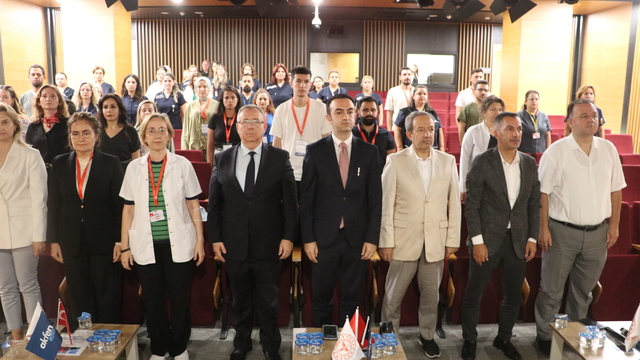 Tekirdağ İsmail Fehmi Cumalıoğlu Şehir Hastanesinde yoğun bakım hemşireliği eğitimi düzenlendi